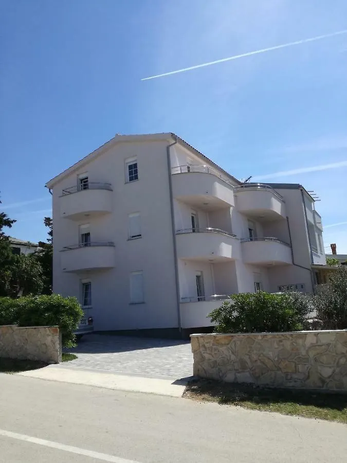 Apartmani Klauda Povljana Apartment